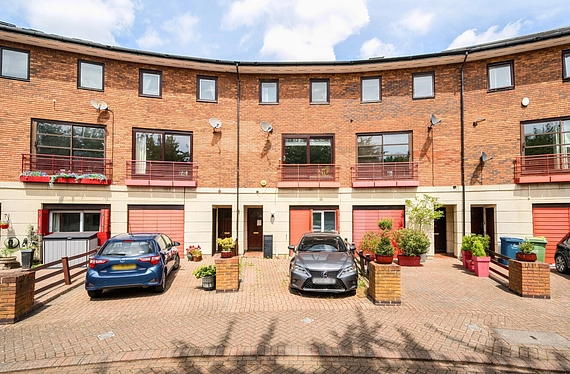 Plover Way, Canada Water, London, SE16 - Kinleigh Folkard & Hayward