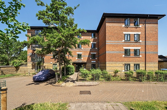 Holywell Close, London, SE16 - Kinleigh Folkard & Hayward