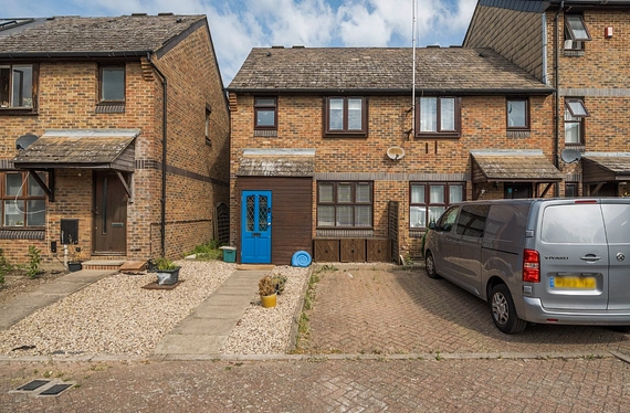 Kinburn Street, London, SE16 - Kinleigh Folkard & Hayward