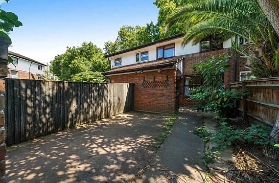 Frankland Close, London, SE16 - Kinleigh Folkard & Hayward