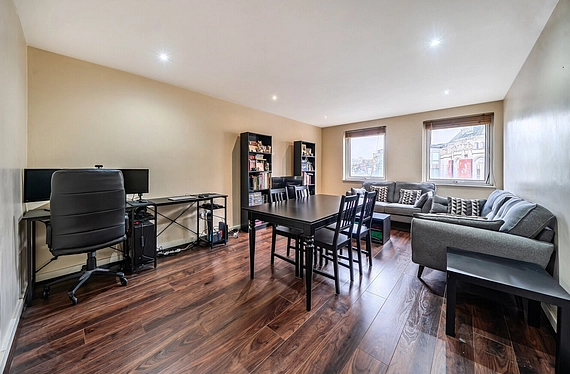 Rushey Green, Catford, London, SE6 - Kinleigh Folkard & Hayward