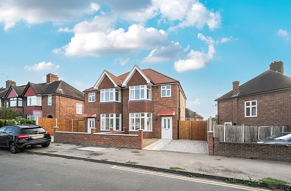 South Park Crescent, Catford, London, SE6 - Kinleigh Folkard & Hayward