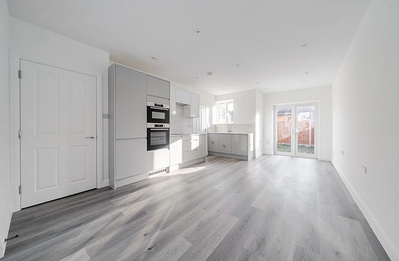 South Park Crescent, Catford, London, SE6 - Kinleigh Folkard & Hayward
