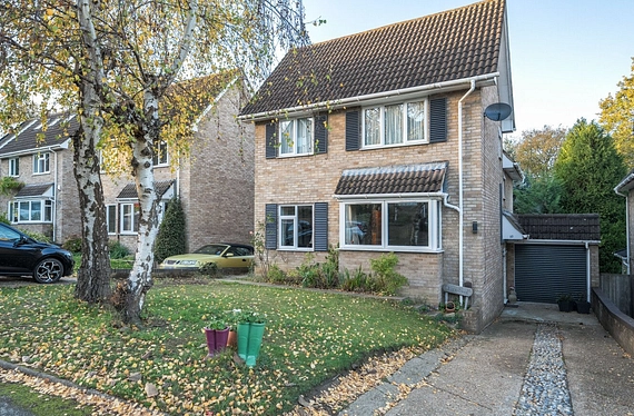 Rolvenden Gardens, Bromley, Kent, BR1 - Kinleigh Folkard & Hayward