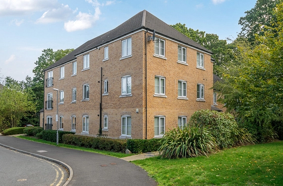 Waratah Drive, Chislehurst, Kent, BR7 - Kinleigh Folkard & Hayward