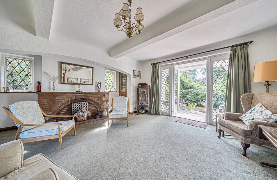 Oakwood Close, Chislehurst, BR7 - Kinleigh Folkard & Hayward