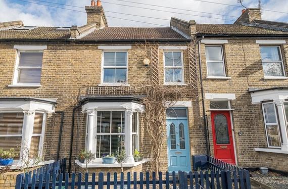 Camden Grove, Chislehurst, Kent, BR7 - Kinleigh Folkard & Hayward