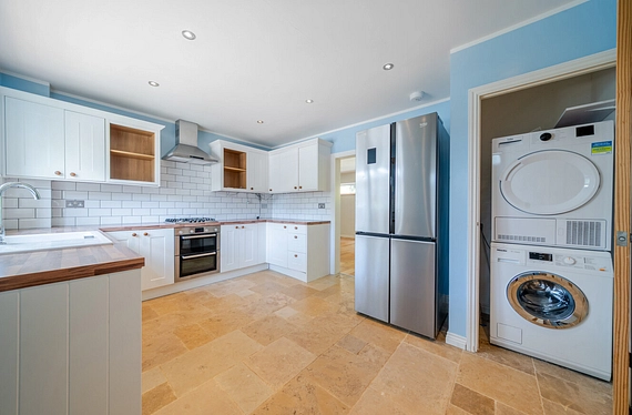 Wellsmoor Gardens, Bromley, BR1 - Kinleigh Folkard & Hayward