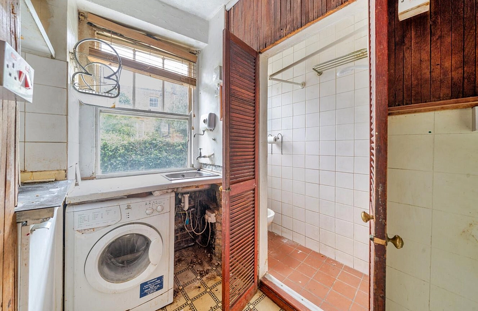 Chiswick Road, Chiswick, London, W4 - Kinleigh Folkard & Hayward