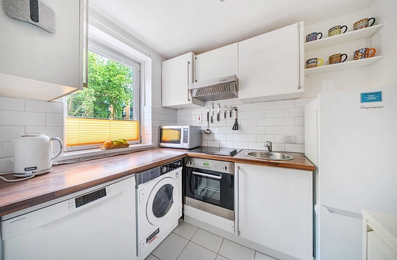 Chiswick High Road, Chiswick, London, W4 - Kinleigh Folkard & Hayward