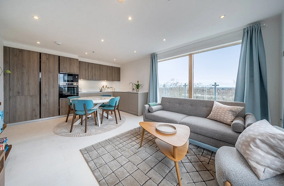 Chiswick High Road, Chiswick, London, W4 - Kinleigh Folkard & Hayward