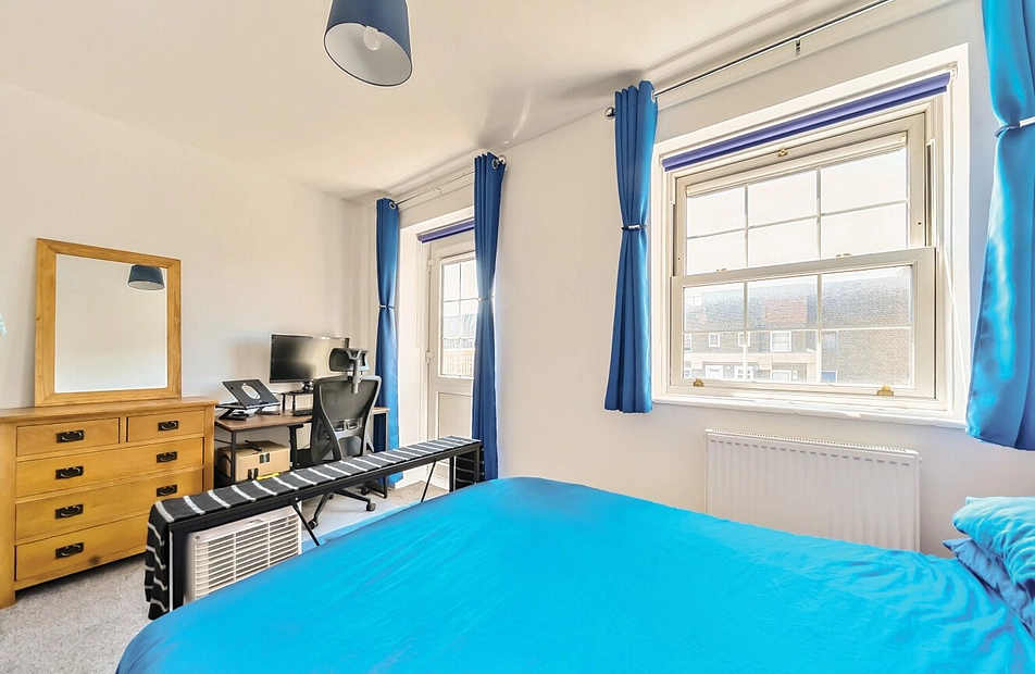 Worsopp Drive, London, SW4 - Kinleigh Folkard & Hayward