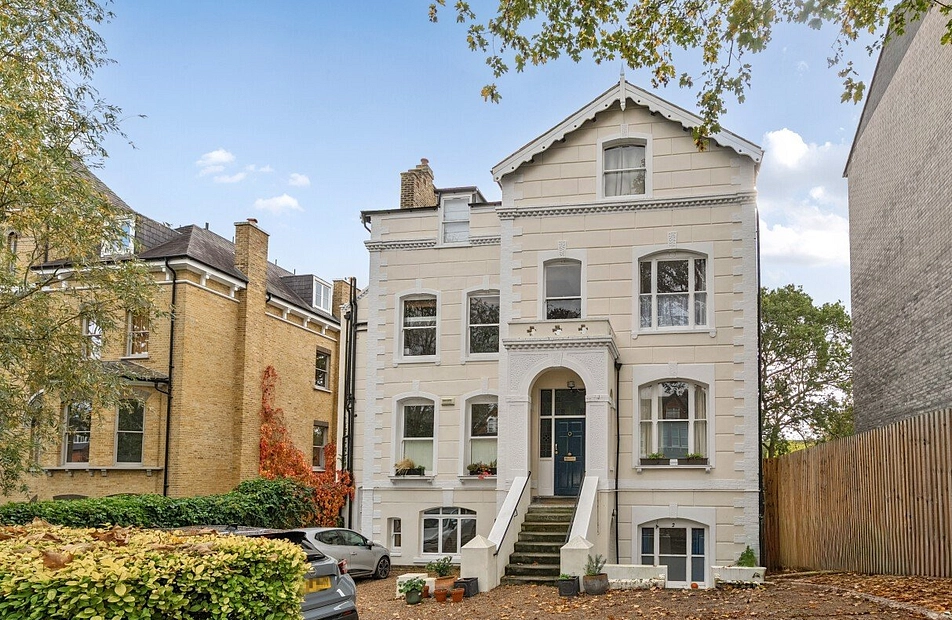 Grove Park, London, SE5 - Kinleigh Folkard & Hayward