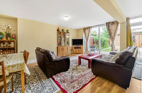 Styles Gardens, London, SW9 - Kinleigh Folkard & Hayward