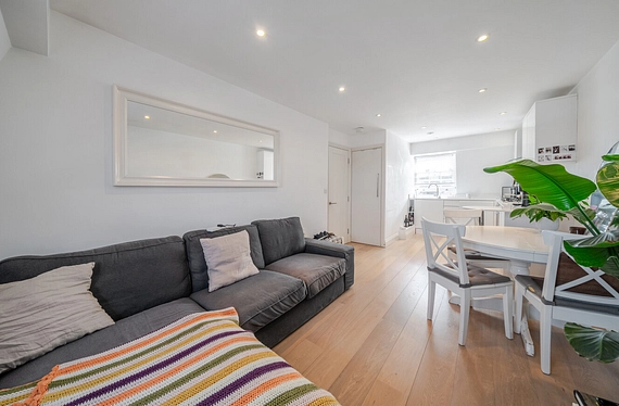 Old Town, London, SW4 - Kinleigh Folkard & Hayward