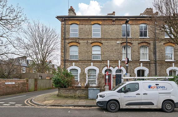 New Road, Crouch End, London, N8 - Kinleigh Folkard & Hayward