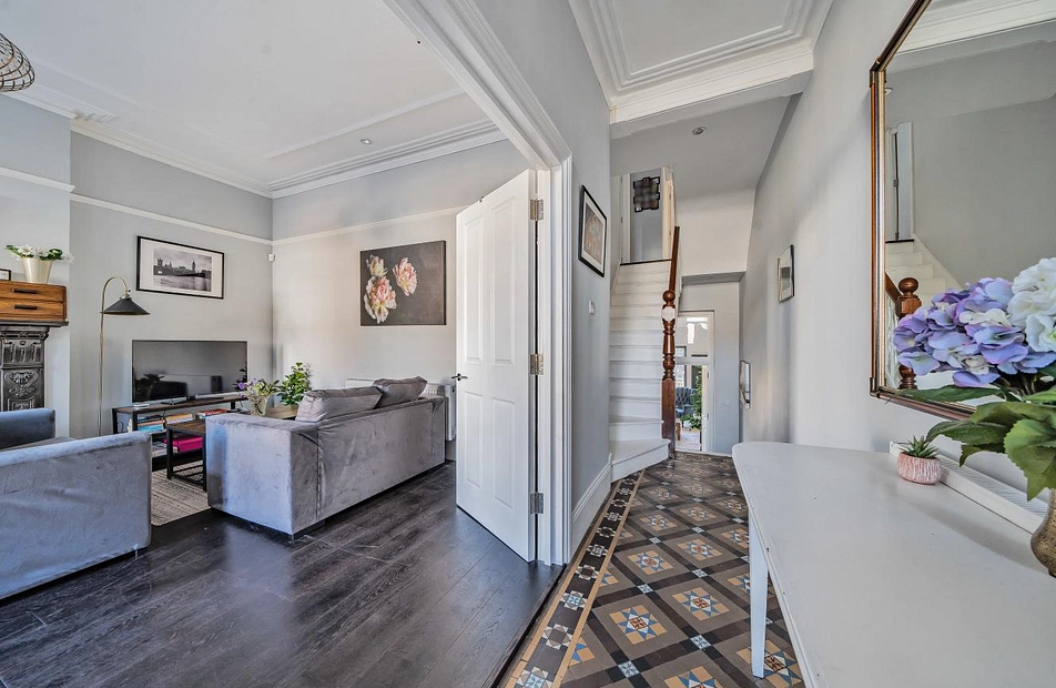 Park Avenue South, Crouch End, London, N8 - Kinleigh Folkard & Hayward