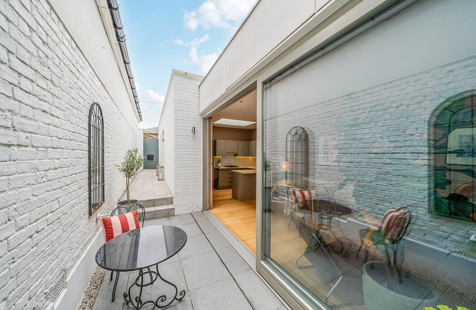 Hillfield Mews, London, N8 - Kinleigh Folkard & Hayward