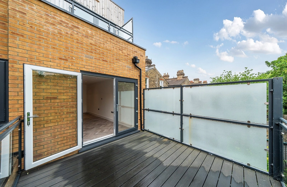 Dagmar Road, Stroud Green, N4 - Kinleigh Folkard & Hayward