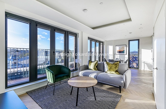 1 Farnfield Close, London, N8 - Kinleigh Folkard & Hayward