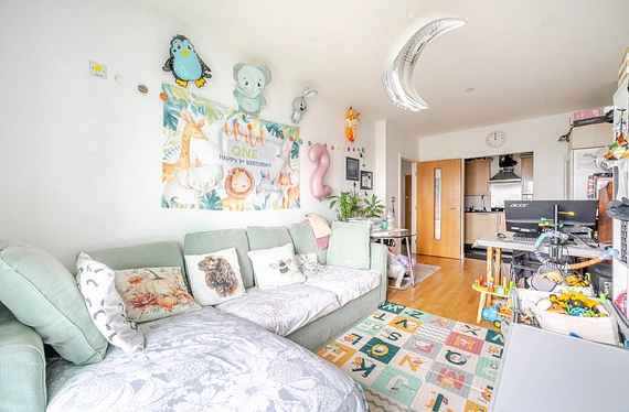 Uxbridge Road, Ealing, London, W5 - Kinleigh Folkard & Hayward