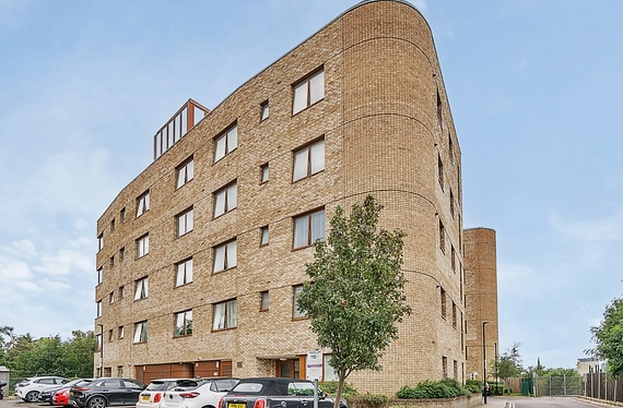 Kenneth Way, London, W5 - Kinleigh Folkard & Hayward