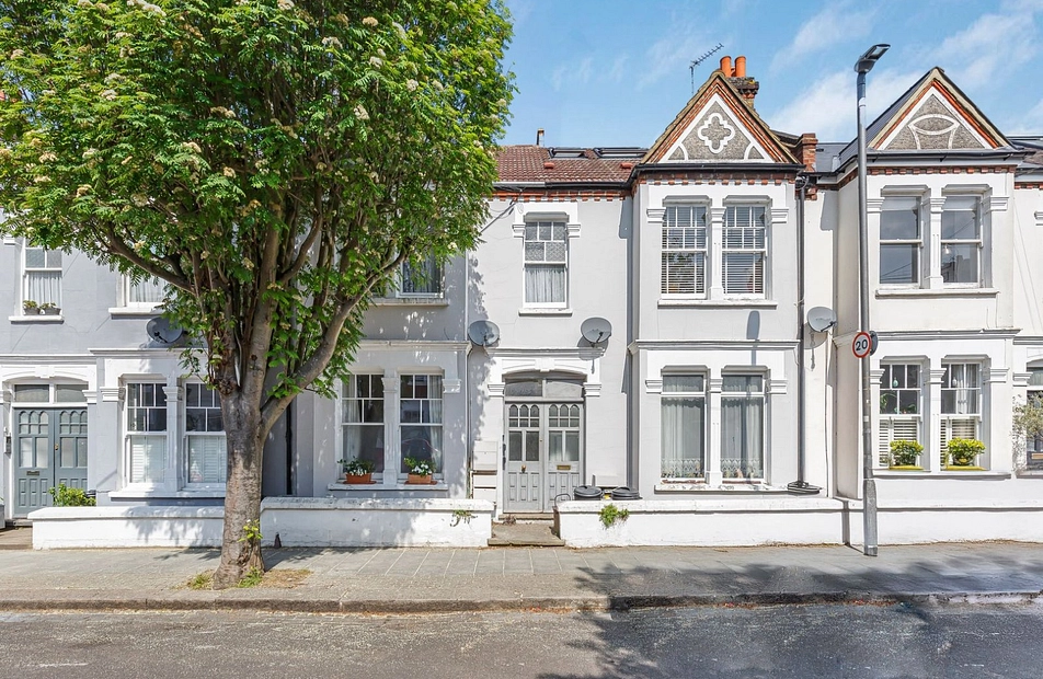 Treport Street, Earlsfield, London, SW18 - Kinleigh Folkard & Hayward