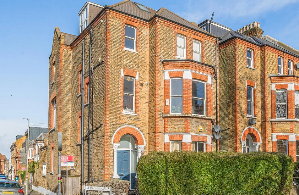 St. Ann's Crescent, London, SW18 - Kinleigh Folkard & Hayward