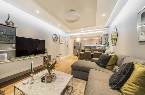 Knaresborough Drive, Earlsfield, London, SW18 - Kinleigh Folkard & Hayward