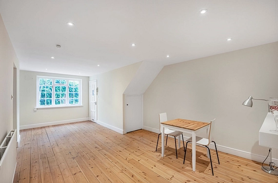 Earlsfield Road, London, SW18 - Kinleigh Folkard & Hayward