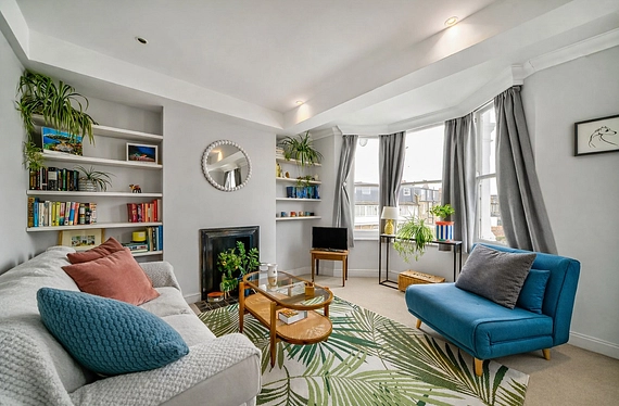 Duntshill Road, Earlsfield, London, SW18 - Kinleigh Folkard & Hayward