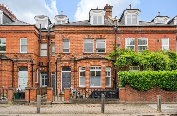 Allfarthing Lane, London, SW18 - Kinleigh Folkard & Hayward