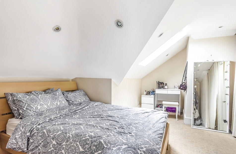 Earlsfield Road, Earlsfield, London, SW18 - Kinleigh Folkard & Hayward