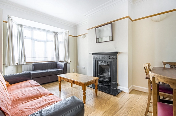Fieldview, Earlsfield, London, SW18 - Kinleigh Folkard & Hayward
