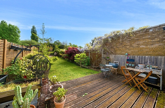 Earlsfield Road, London, SW18 - Kinleigh Folkard & Hayward