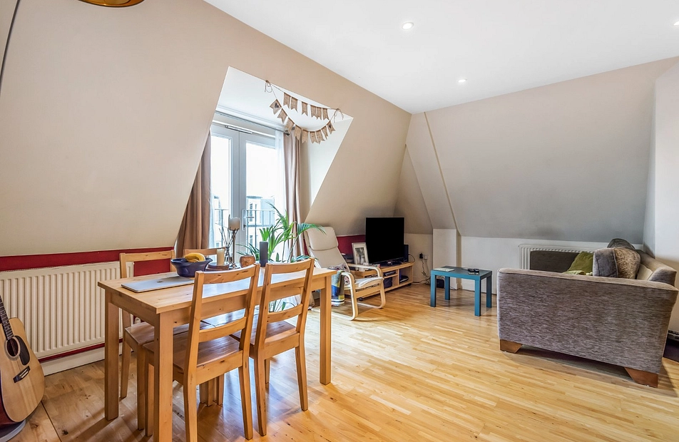 Thorndean Street, London, SW18 - Kinleigh Folkard & Hayward