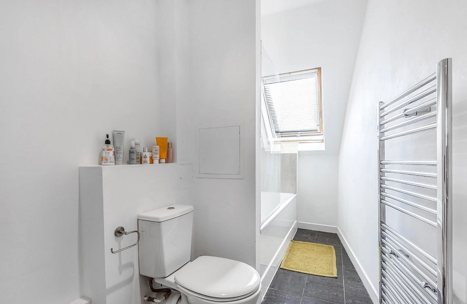 Thorndean Street, London, SW18 - Kinleigh Folkard & Hayward