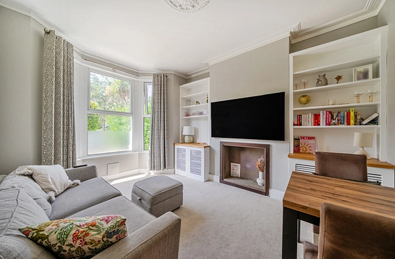 Allfarthing Lane, Earlsfield, London, SW18 - Kinleigh Folkard & Hayward