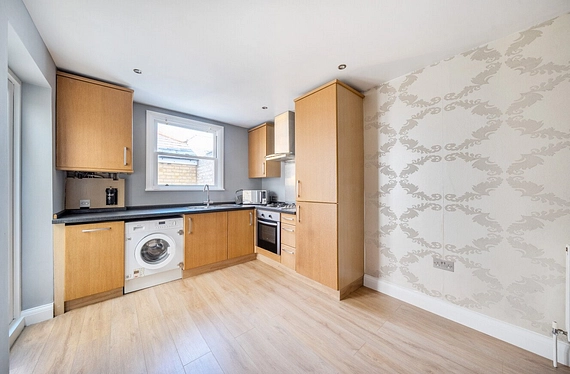 Earlsfield Road, London, SW18 - Kinleigh Folkard & Hayward