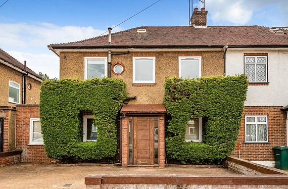 Derwent Crescent, Whetstone, London, N20 - Kinleigh Folkard & Hayward