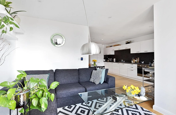 High Road, North Finchley, London, N12 - Kinleigh Folkard & Hayward