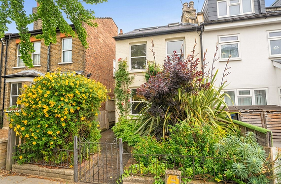 Finchley Park, London, N12 - Kinleigh Folkard & Hayward