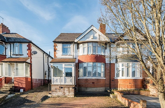 Ferncroft Avenue, London, N12 - Kinleigh Folkard & Hayward