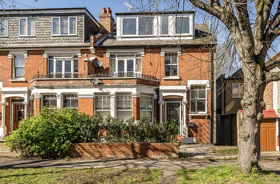 Hemington Avenue, London, N11 - Kinleigh Folkard & Hayward