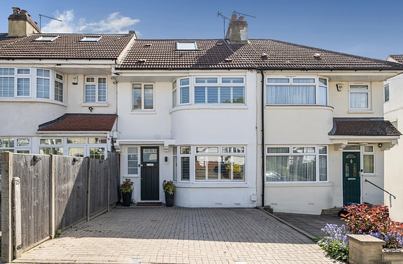 Daneland, Barnet, EN4 - Kinleigh Folkard & Hayward