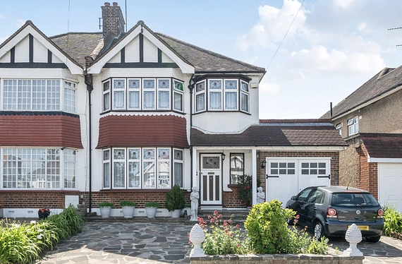 Brookdale, London, N11 - Kinleigh Folkard & Hayward