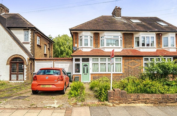 Chanctonbury Way, London, N12 - Kinleigh Folkard & Hayward