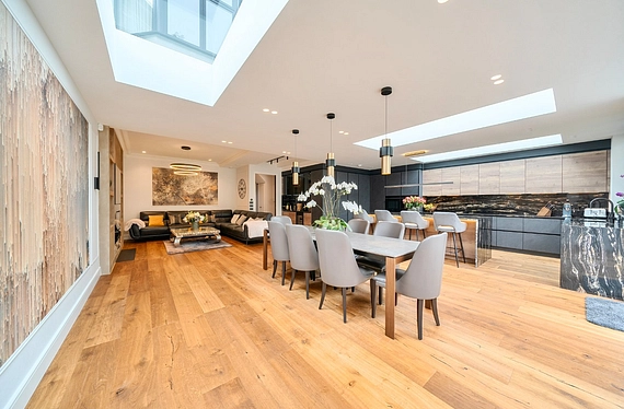 Queen Elizabeths Drive, London, N14 - Kinleigh Folkard & Hayward