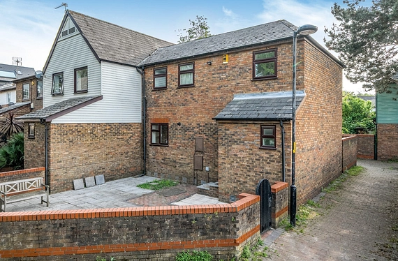 Leydon Close, Canada Water, London, SE16 - Kinleigh Folkard & Hayward