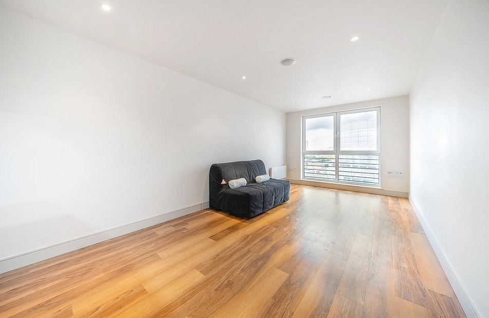 Townmead Road, Fulham, London, SW6 - Kinleigh Folkard & Hayward